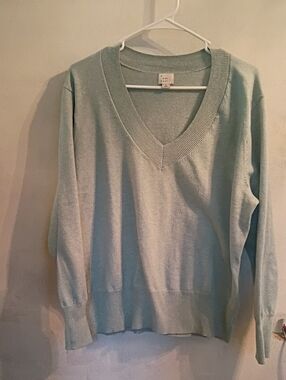 a new day Men's V-Neck Sweater in Mint Green